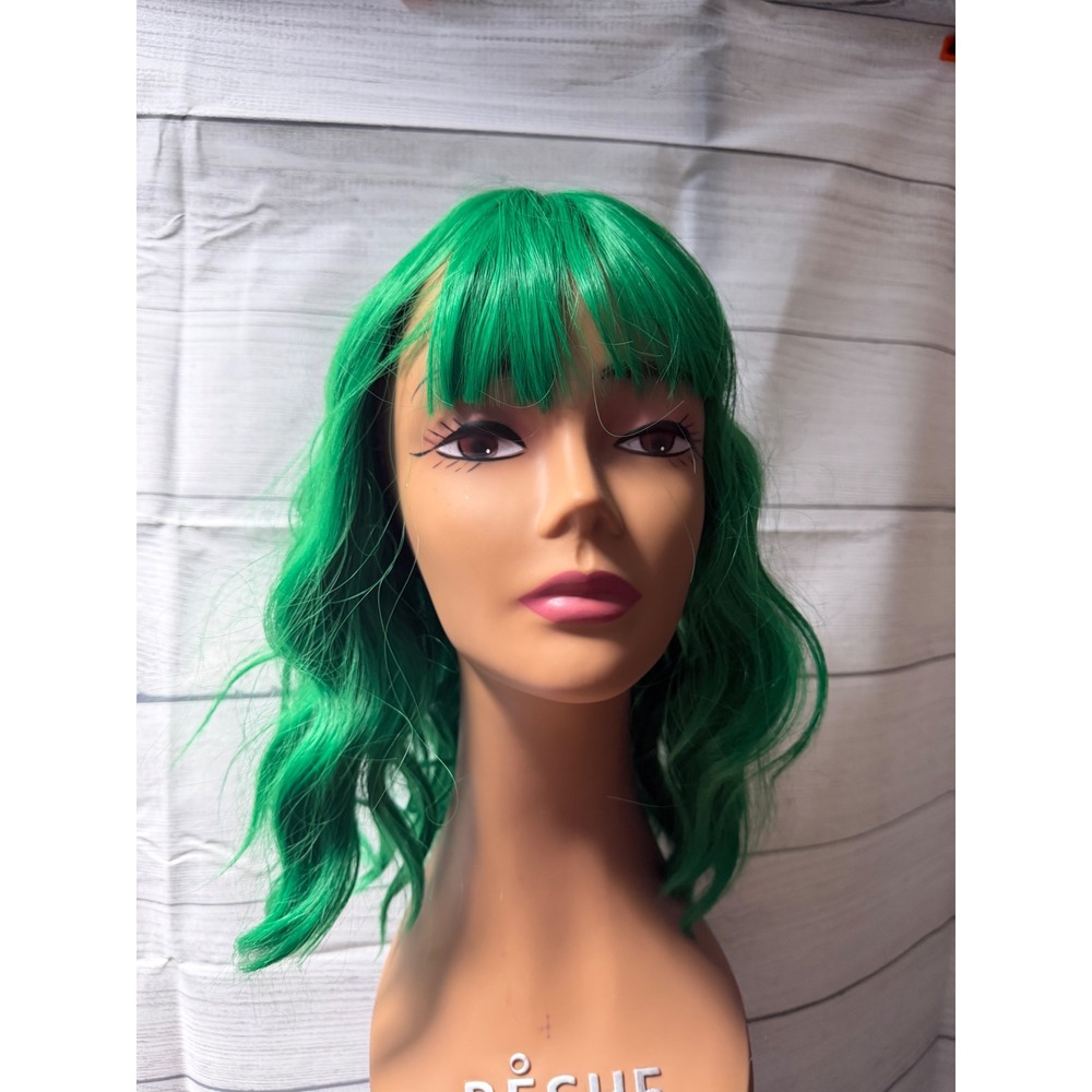 Green wavy wig with bangs synthetic